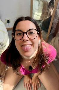 Yoursweetbrunette Juste moi ✨ Pic 4