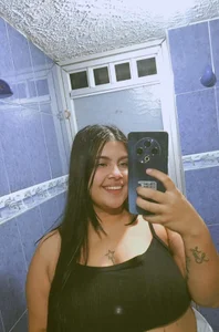 Tamy_Curves Public Poză 3