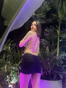 CarolineEvans_x I’m all yours. Pic 4