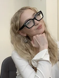 SeemaHornoff Public Pic 6