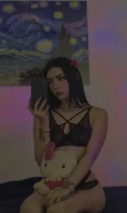 Melhoneymoon Mirror Pic