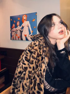 1kTimes_goodnight: OMG that's naked women behind me??? ( 2 фото)