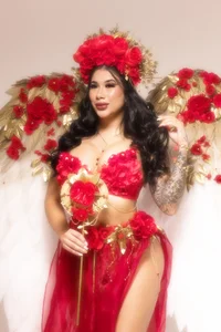kiim_taaylor YOUR CUTE GODDESS OF FLOWERS Pic 2