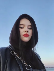 Dark_Milla Public Pic 4