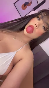 Harmonybabe_ White is my favorite color, especially on my boobs 🤍 Εικόνα