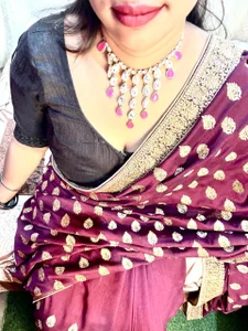 Ritika_janu Public Pic