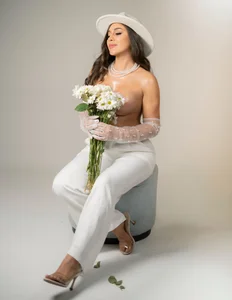 💎 CLEAN. HOT. UNFORGETTABLE. 💎 de LAURA_VANESA  3 photos