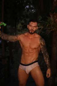 OLIVER_COLT Hot shower 사진