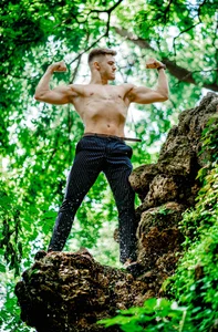greekgod199 Me - {count, plural, one {תמונה אחת} two {שתי תמונות} many {# תמונות} other {# תמונות}}