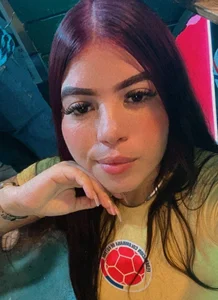 Renata_Marquez Public Kuva