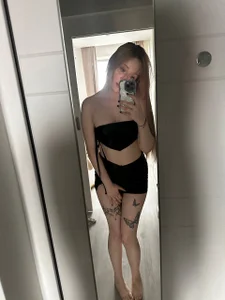 HeyMonkey_ Sexy outfit Foto 3