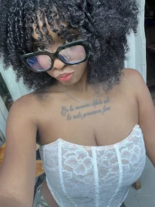 georgis__ EBONY 🔥 Foto 7