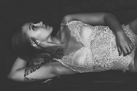 Abandoned Building Boudoir de NicolePearl Foto