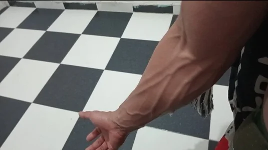 SexyquerubinのMy arm 🤤の枚の写真