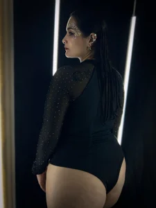 Rose_Thompson1 BLACK AND WHITE 사진 3