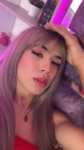 Eva_Walker_ Public Immagine  6