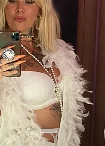 blondy40 Public Pic 2