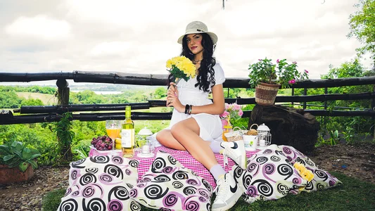 aisha_sakina picnic day Pic 6