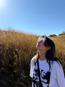 AlexxMichaell Two beauties on a walk Pic 4