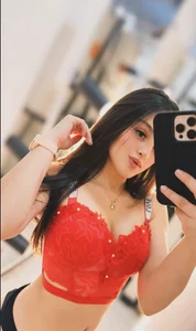 Ana_blondeePublic Bild 4