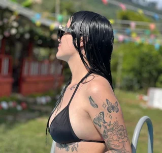 sofia__black Public 사진