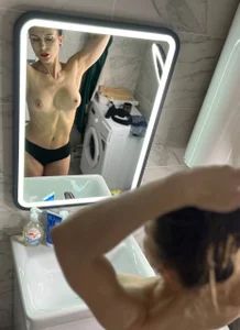 EricaPowers such a milf Bilde 5