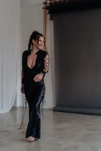 LucyBelli: or dark ( 4 фото)