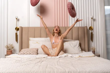 Lily_Young Some good pics on the bed 사진 4