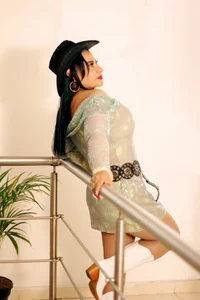 🍷 de LucianaBlackwell  2 Imagens