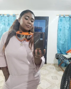 SofiaLCarter7 Public Pic 8