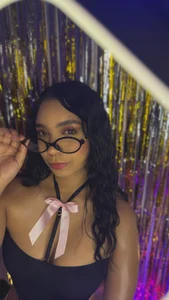 Maddy_Fox99 Welcome to my room slika 2