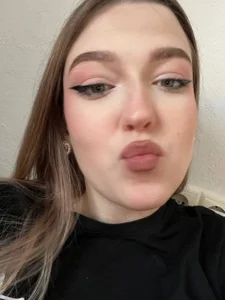 JammieMickiewicz kullanıcısının Eyes That Strip albümü -  5 fotoğraf