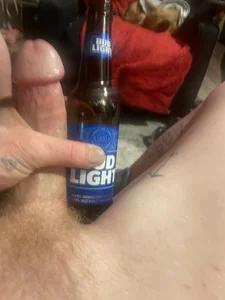 Holden-Cock Public Foto 4