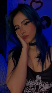 blue_kitten Blue off camera Pic 9