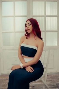 AmmyScott elegant in blue and white Pic 4