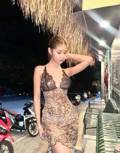 asain cock de NicoleAsianHot1111  Imagens