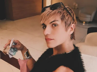 brandy_monroe Public صورة واحدة|brandy_monroe Public صورتان|brandy_monroe Public  2 صور|brandy_monroe Public  2 صورة