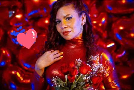 Corina_Taylor12 Public Pic 2