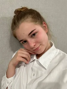 RosamariaBreeding White Shirt and a Tiny Smile 🤍 Pic