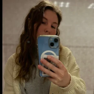 JoanieMochel Public Pic