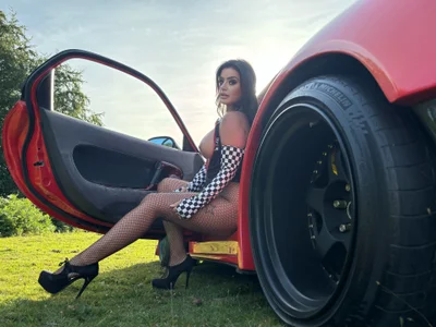 Daddysfilthysecret RX7 🚘 🏁  6টি ছবি