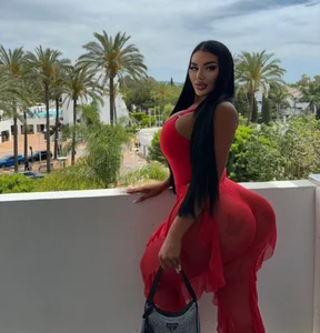 BIGBOOTYELLIEXXX Me - {count, plural, one {תמונה אחת} two {שתי תמונות} many {# תמונות} other {# תמונות}}