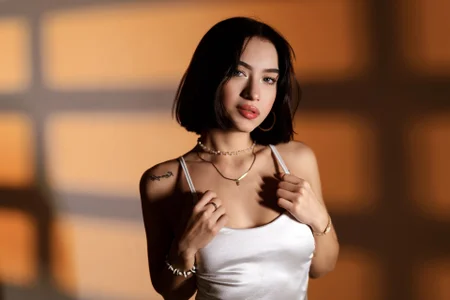 Alison_Ivanova 💛 Foto 3