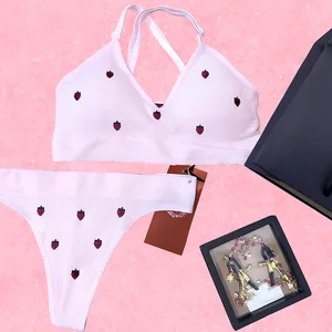 angelwavy Enjoy with my new berries 🍓🍓 圖片