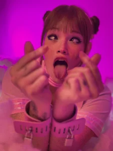 CorinneRusso KAWAII Pic 5