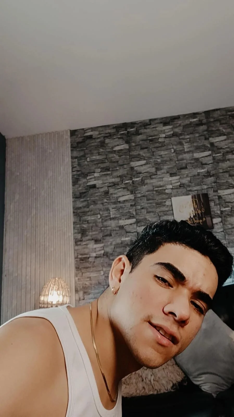 zack_joness18のPublicの 2枚の写真
