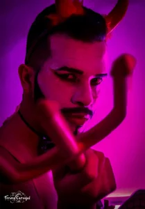 pether_hairy kullanıcısının Public albümü -  5 fotoğraf