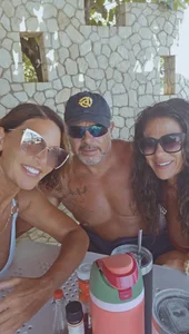 3totangox this is Us Poză