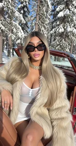 10Massive_DominantDoll-xx Enjoying Washington, USA Foto 3