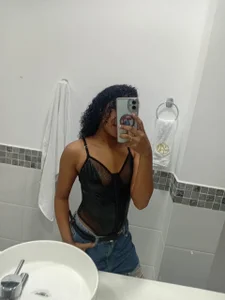 Esmeralda06_ 😏🔥 รูป  3
